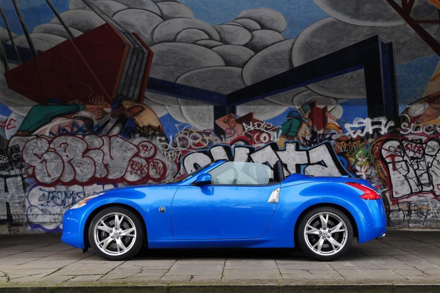  Nissan 370Z 2009 года  (фото 191 из 192)